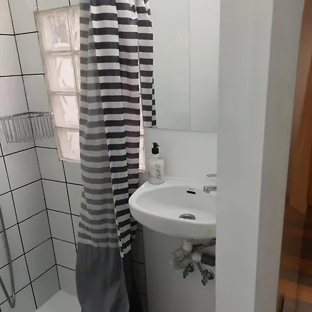 Vista Puerto 1 Pers No Balcon